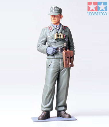 Tamiya 1/16 WWII Wehrmacht Tank Crewman (Plastic model)
